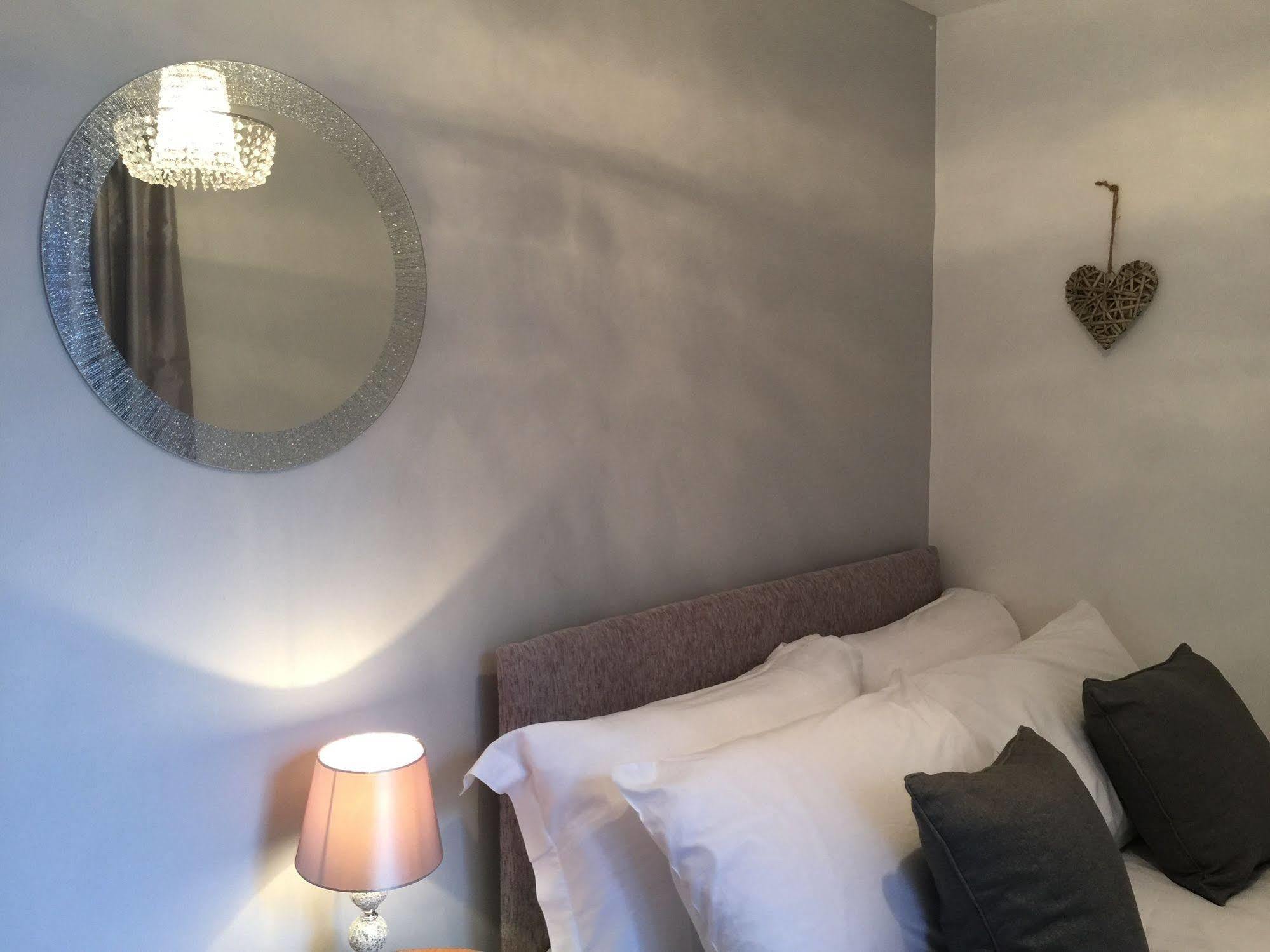 The Abberley Apartment - Stay Worcestershire Eksteriør bilde